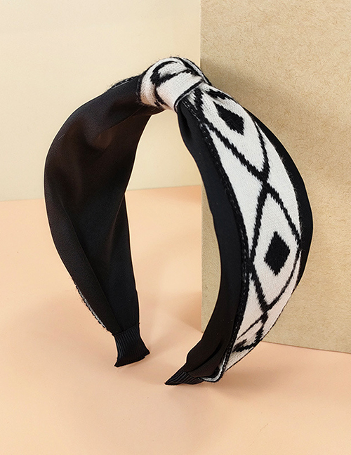 Fashion White With Black Yarn Diamond Knotted Headband