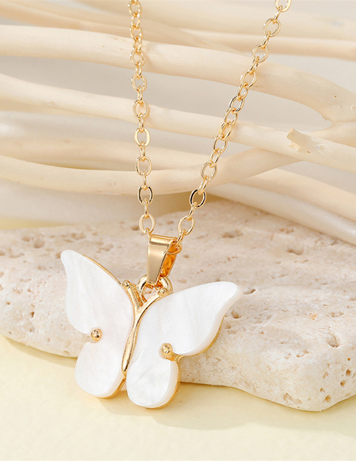 Fashion White New Butterfly Acrylic Resin Butterfly Necklace