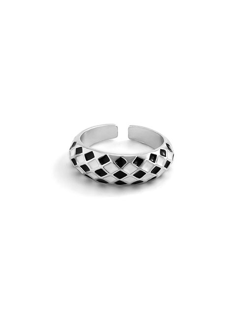 Fashion White K + Black And White Alloy Drip Oil Checkerboard Ring