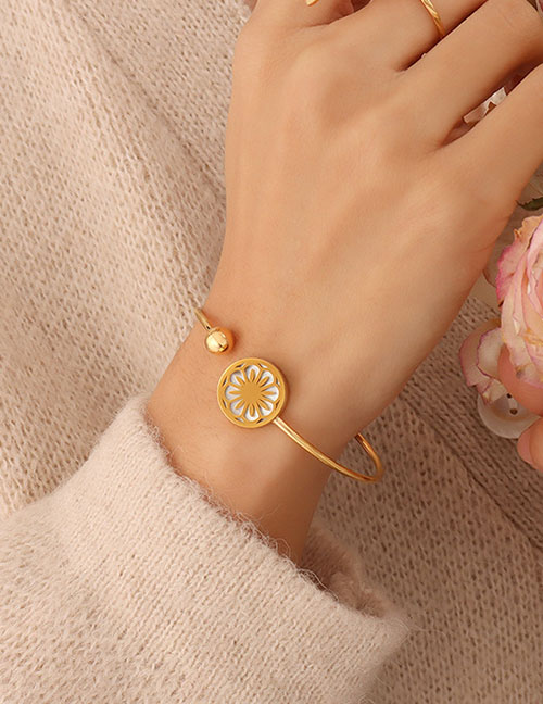 Fashion Gold Color Titanium Steel Hollow Chrysanthemum Open Bracelet