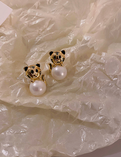 Fashion Gold Metal Pearl Tiger Stud Earrings
