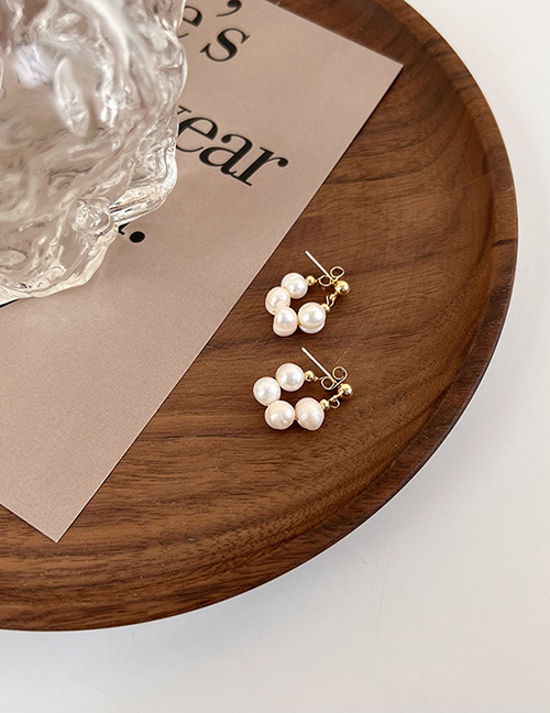 Fashion White Geometric Pearl Stud Earrings