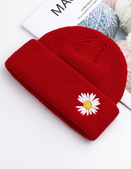 Fashion Big Red Daisy-embroidered Knitted Sweater Hat