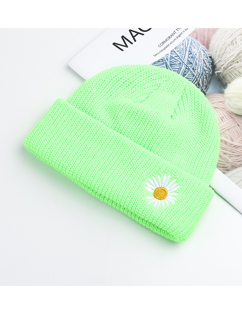 Fashion Fluorescent Green Daisy-embroidered Knitted Sweater Hat