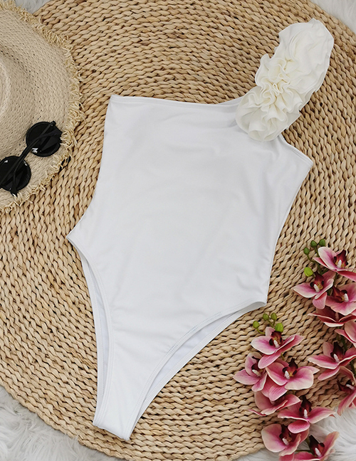 Fashion White Polyester Pleated One-shoulder Swimsuit