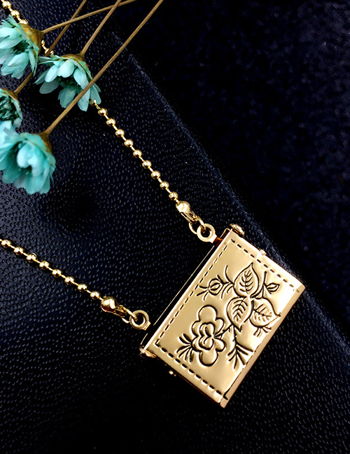 Fashion 18k Gold Pattern Small Bag Square Photo Box Can Hold Photo Necklace