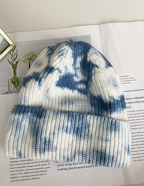 Fashion Blue Tie-dye Curled Knit Hat