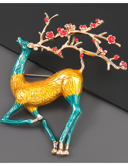 Yellow Alloy Sika Deer Brooch