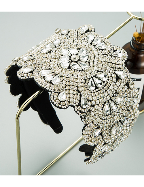 Fashion White Gypsophila Inlaid Glass Diamond Headband