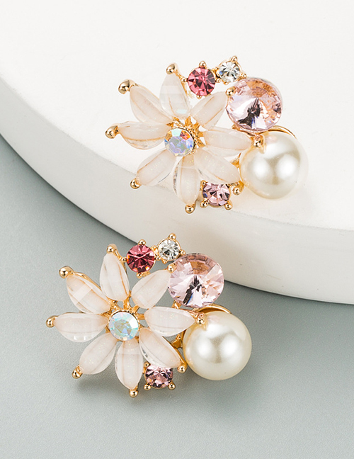 Fashion Pink Pearl Petal Crystal Earrings
