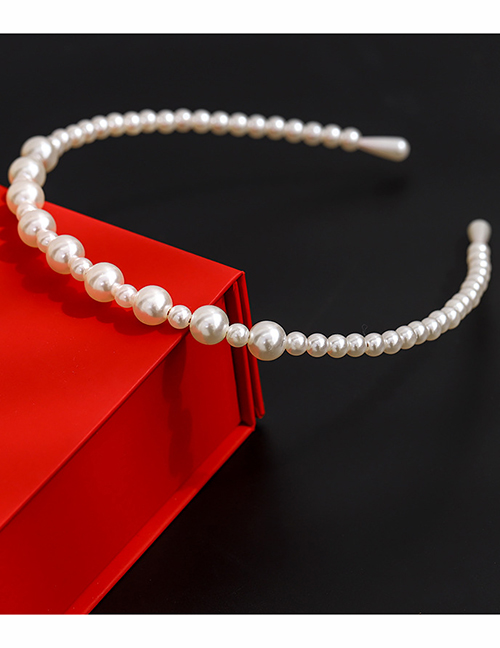 Fashion White Pearls Alternate In Size Pearl Headband