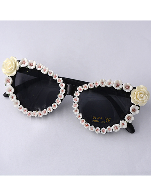 Fashion White Rhinestone Flower Sunglasses