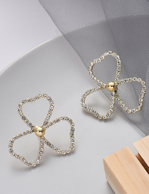 Fashion Gold Color Diamond Heart Stitching Petal Stud Earrings