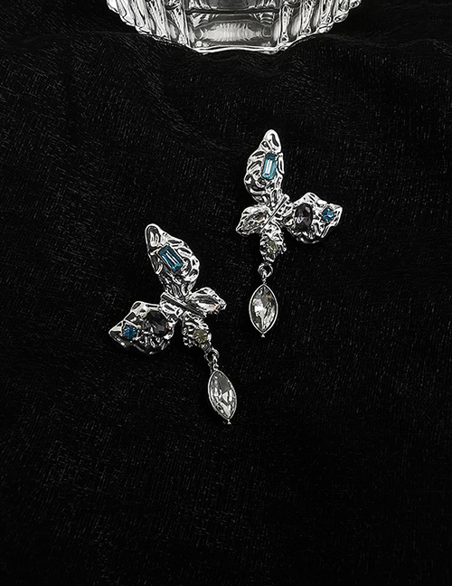 Fashion Silver Metal Pleated Butterfly Stud Earrings