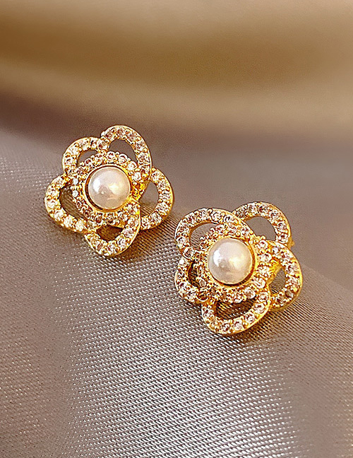 Fashion Golden Diamond And Flower Pearl Stud Earrings