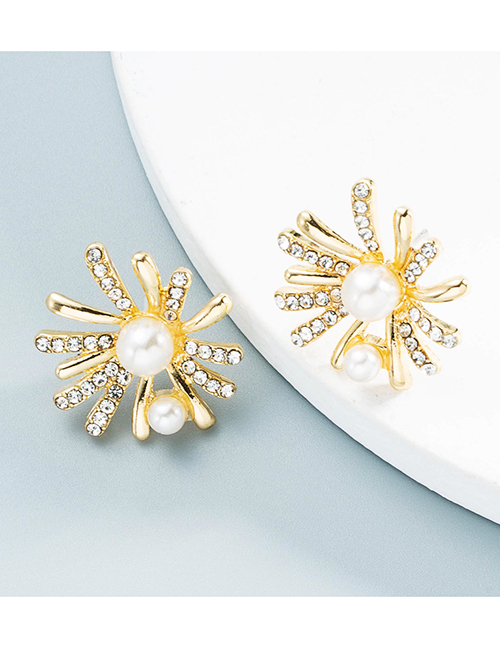 Fashion Gold Color Alloy Flower Inlaid Pearl Earrings
