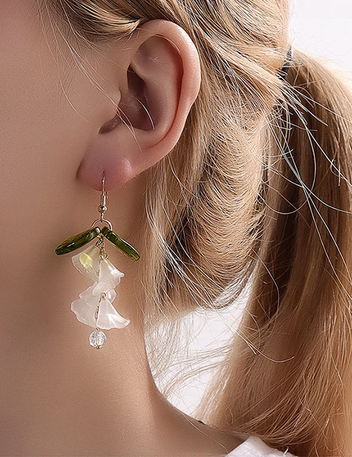 Fashion Silver Resin Geometric Flower Drop Earrings