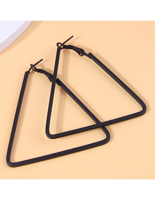 Fashion Black Metal Geometric Triangular Ear Ring