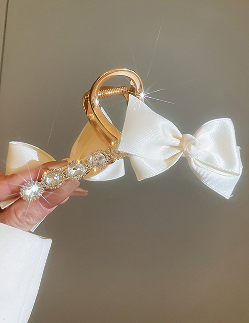 Fashion Gripper-white Geometric Diamond Bow Clip