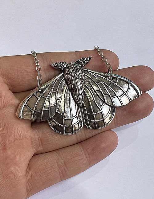 Fashion Silver Alloy Geometric Moth Chain