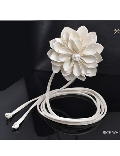 Fashion White = Beige Thin Faux Leather Floral Belt