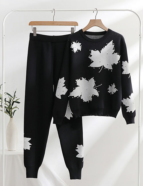Fashion Black Russian Flower Nail Pearl Round Collar Sweater Knitted Suit