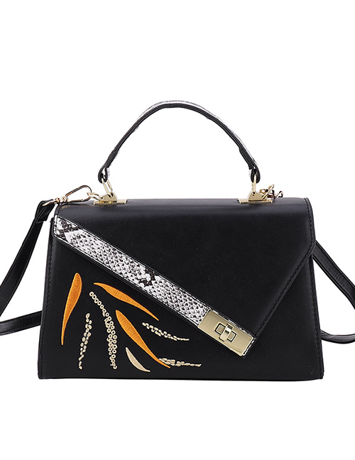 Fashion Black Pu Contrasting Embroidered Flap Messenger Bag