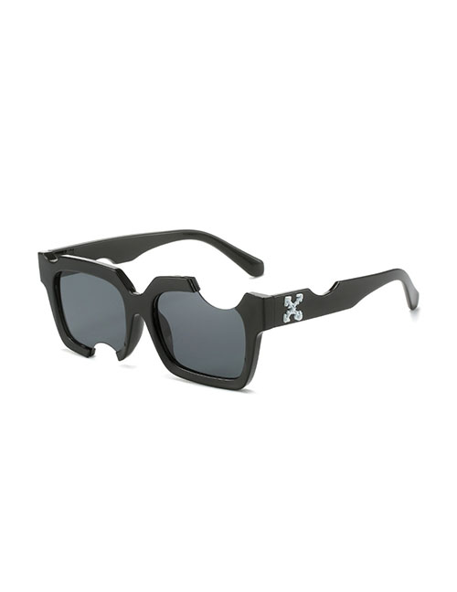 Fashion Black Frame Black Gray Film (black Feet) Pc Notched Square Sunglasses