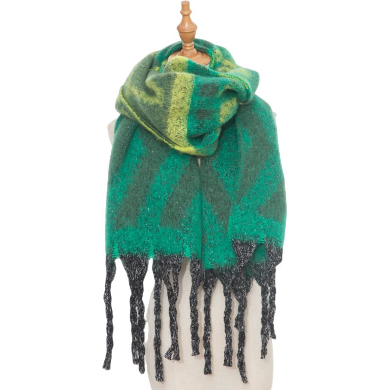 Fashion Green Polyester Jacquard Thick Fringed Scarf