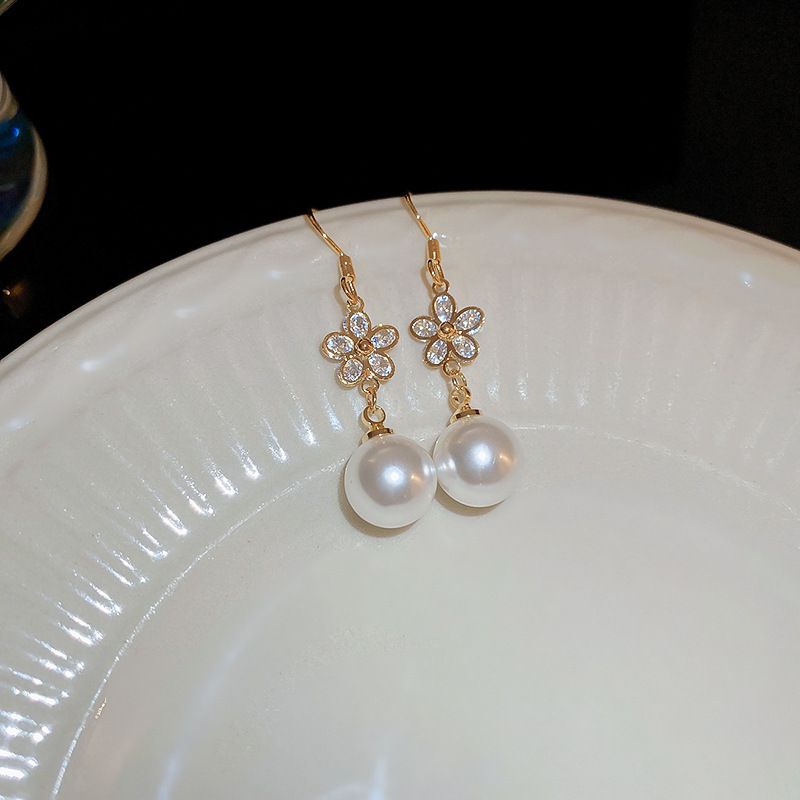 Fashion Ear Hook-gold (real Gold Plating) Geometric Diamond Flower Pearl Earrings