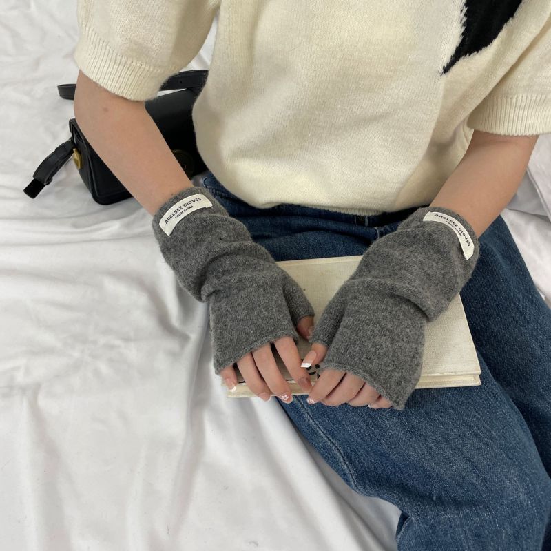 Fashion Dark Gray Wool Knit Patch Half Finger Gloves