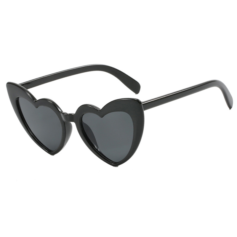 Fashion Bright Black And Gray Film Ac Heart Sunglasses