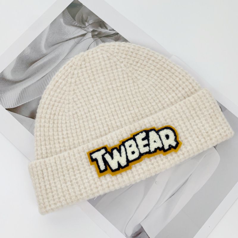 Fashion Off White Letter Patch Knitted Beanie
