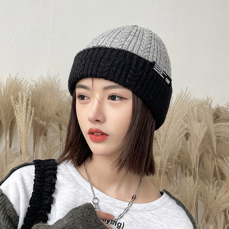 Fashion Grey Knitted Patch Pullover Beanie