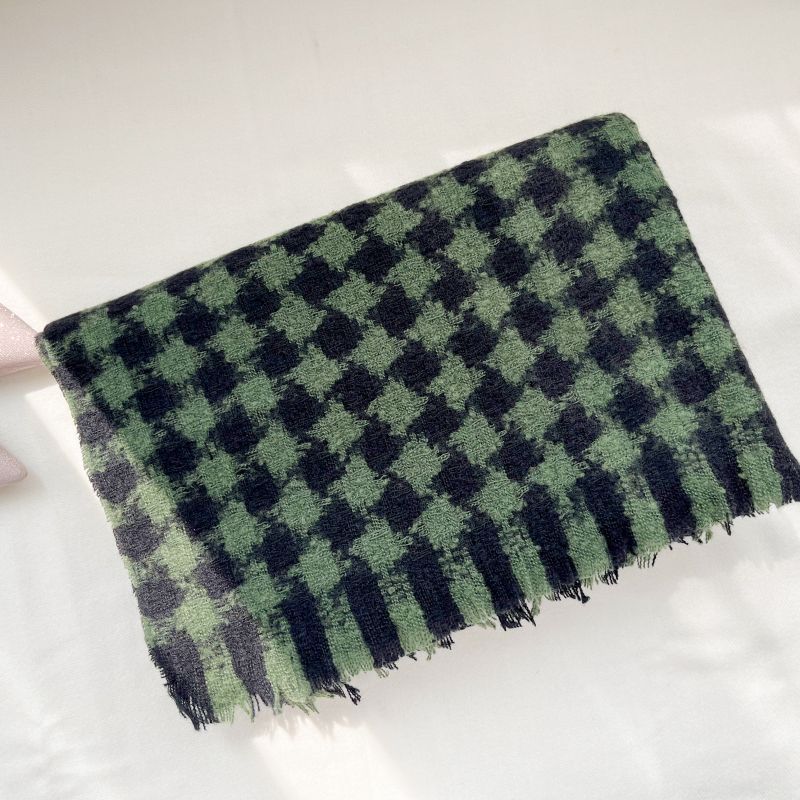 Fashion Circle Diamond Forest Green Faux Cashmere Plaid Fringed Scarf