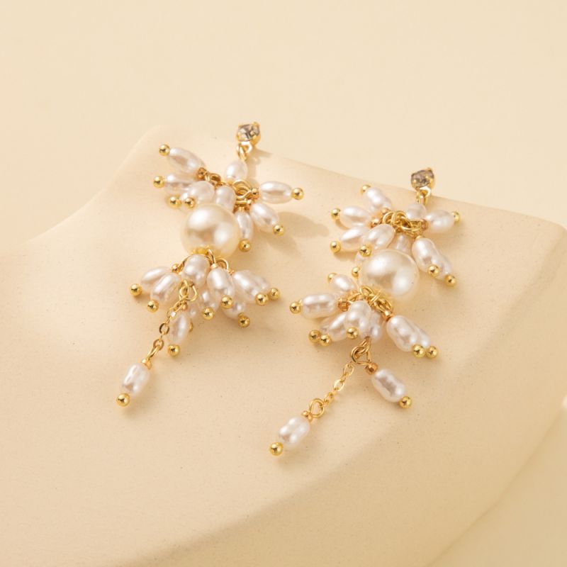 Fashion Gold Geometric Pearl Braided Earrings