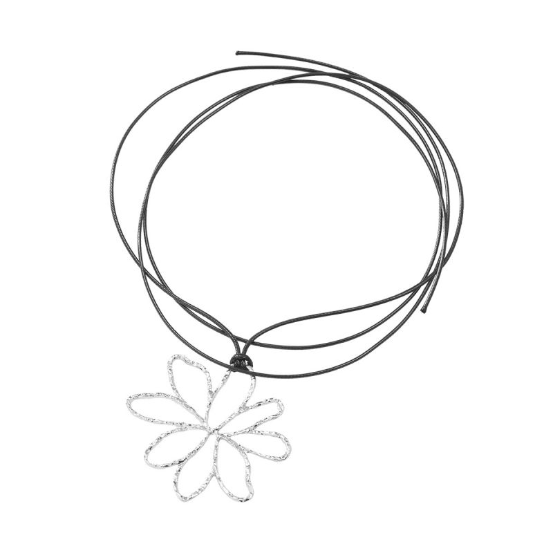 Fashion Silver Alloy Hollow Flower Necklace