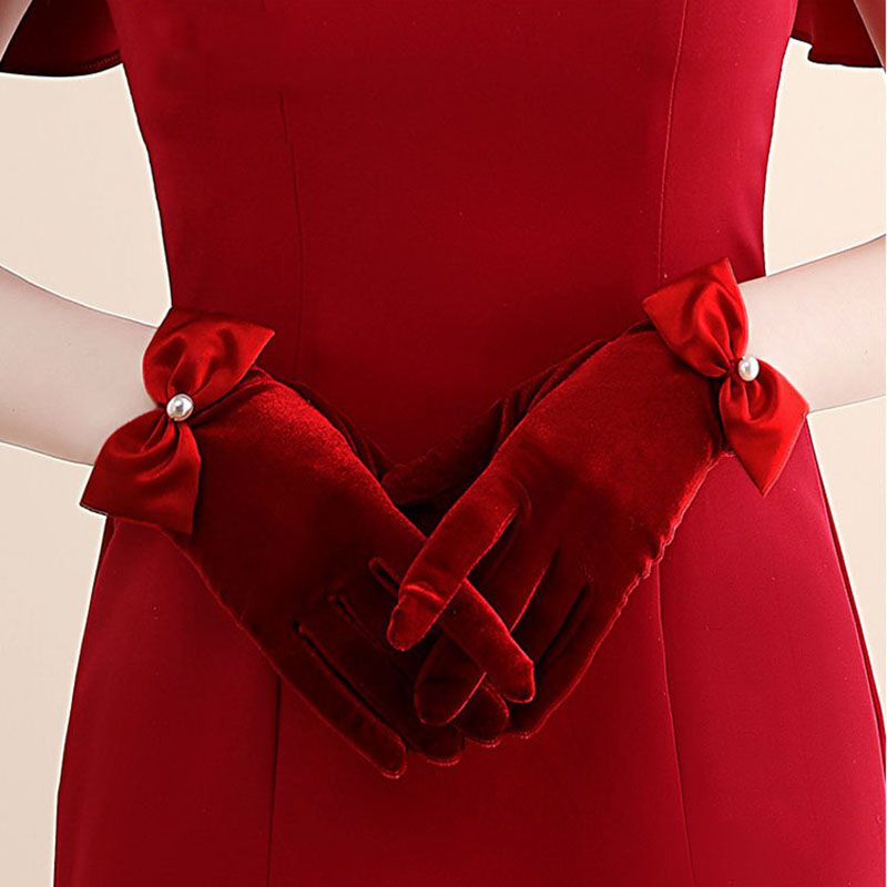Fashion Claret Velvet Bow Five-finger Gloves