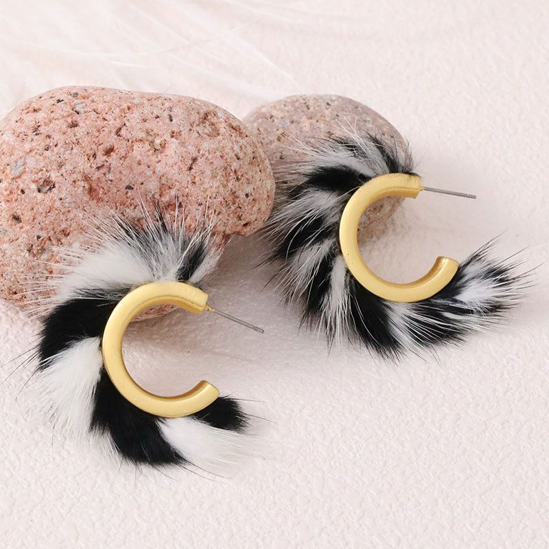 Fashion Black And White C-shaped Mink Hair Earrings
