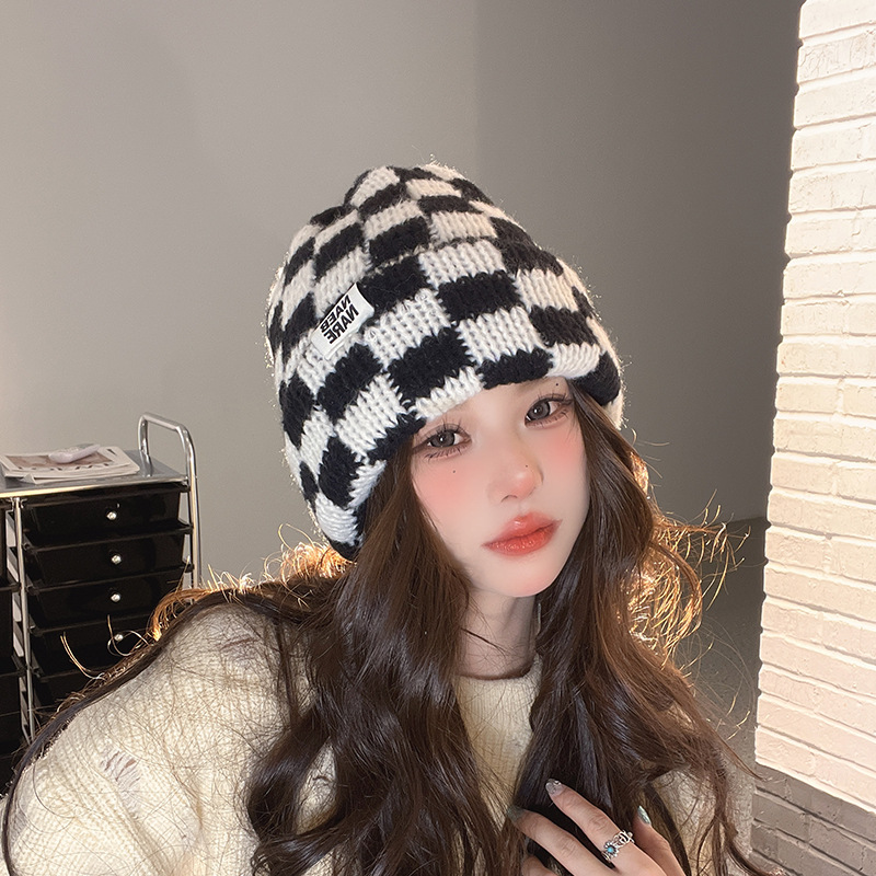 Fashion Black And White Checkerboard Knitted Beanie