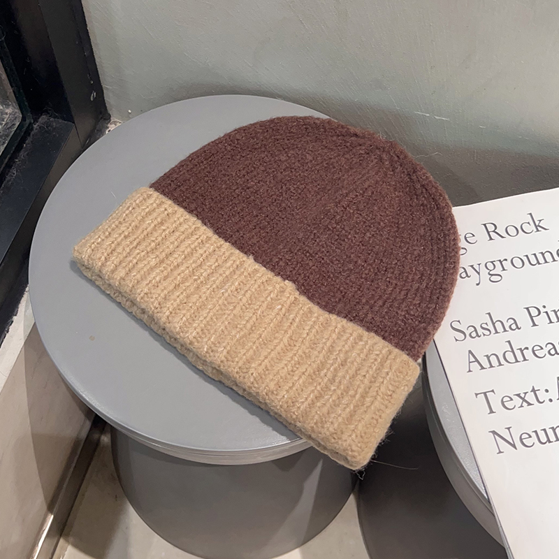 Fashion Brown + Card (color Matching Woolen Hat) Color Block Knitted Beanie