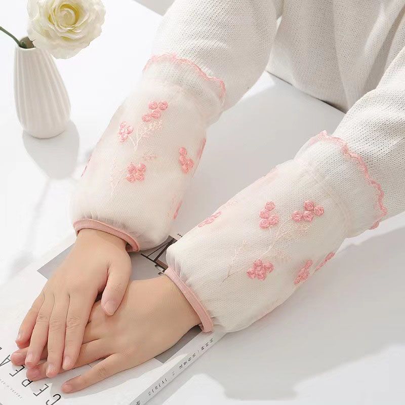 Fashion Rose Color Double Layer Embroidered Lace Sleeves