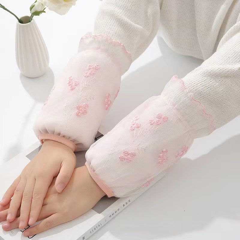 Fashion Pink Double Layer Embroidered Lace Sleeves