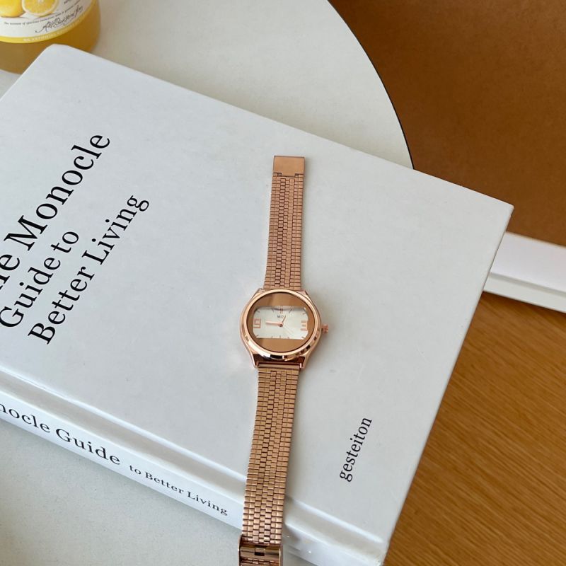 Fashion Rose Gold White Surface Stainless Steel Round Dial Watch