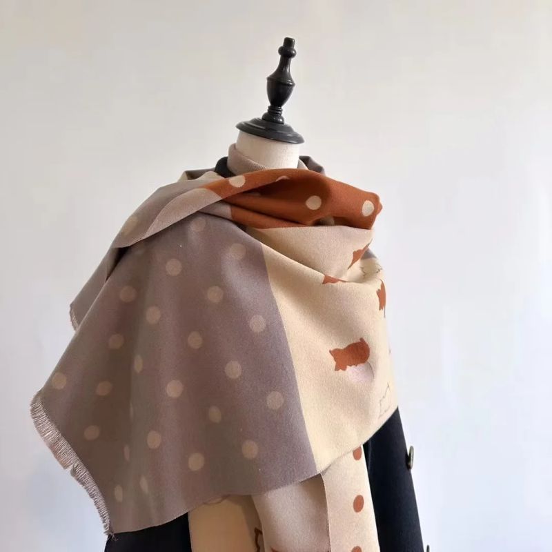 Fashion Light Gray Caramel Color Matching Polyester Printed Scarf
