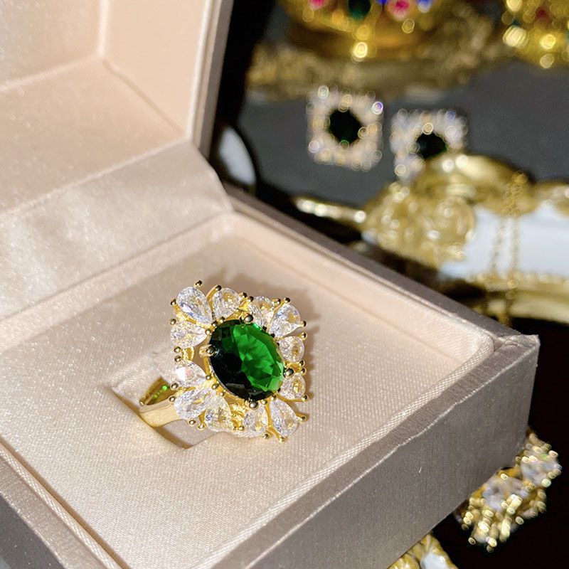 Fashion Ring 0646 Emerald Open Copper Set Zirconium Geometric Ring