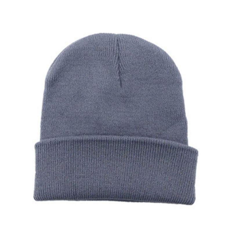 Fashion Light Silver Gray Smooth Knitted Beanie