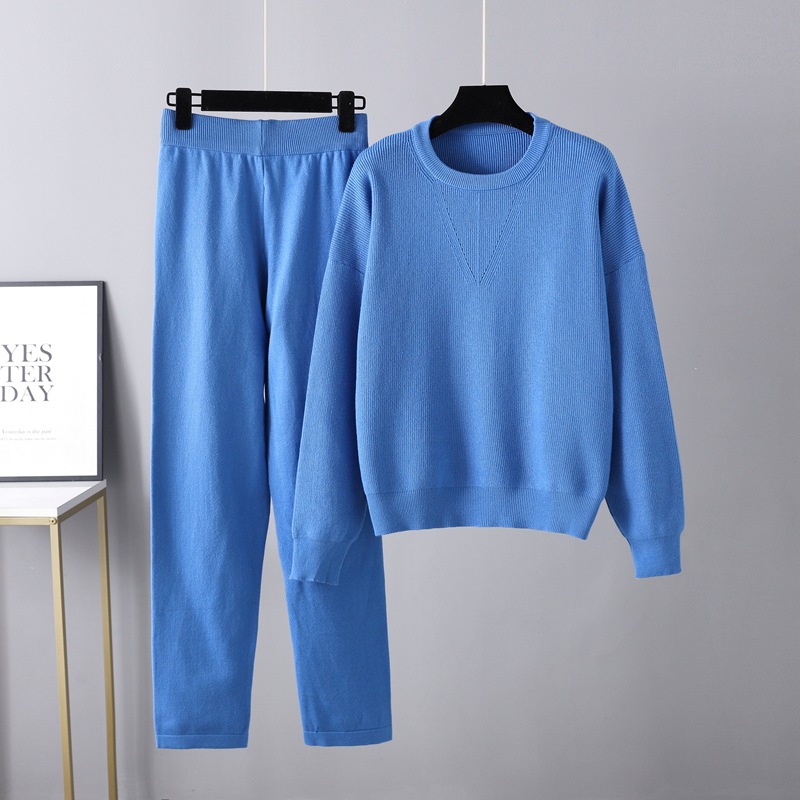Fashion Blue Cotton Knitted Crew Neck Sweater And Trouser Suit