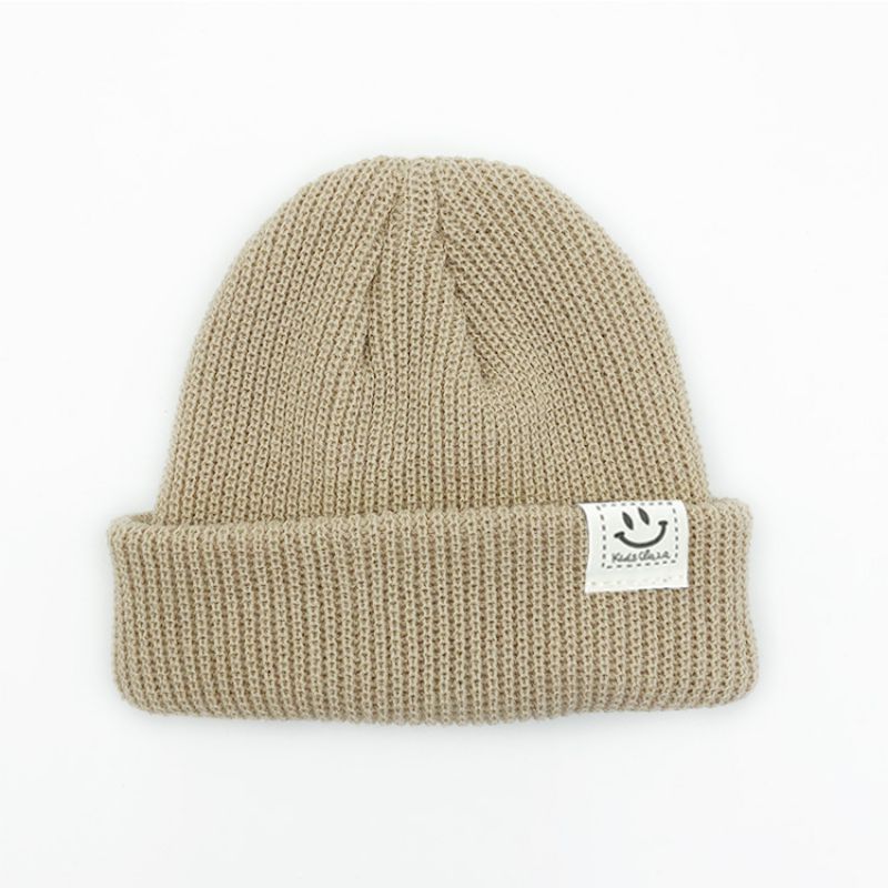 Fashion Beige Acrylic Knitted Smiley Patch Beanie