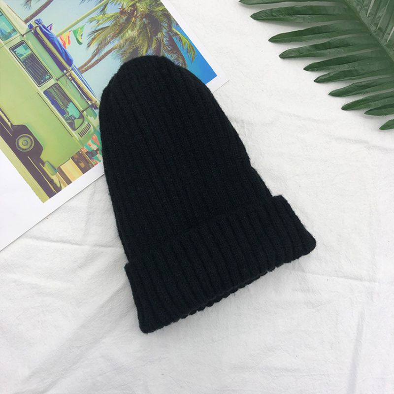 Fashion Black Blended Knitted Beanie